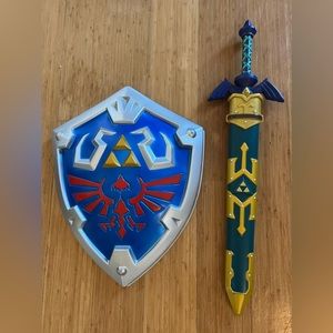 Legend of Zelda Link Shield and Sword